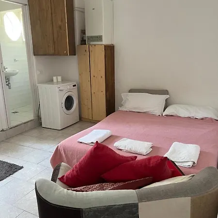 San Jacopino Simple Apartment *